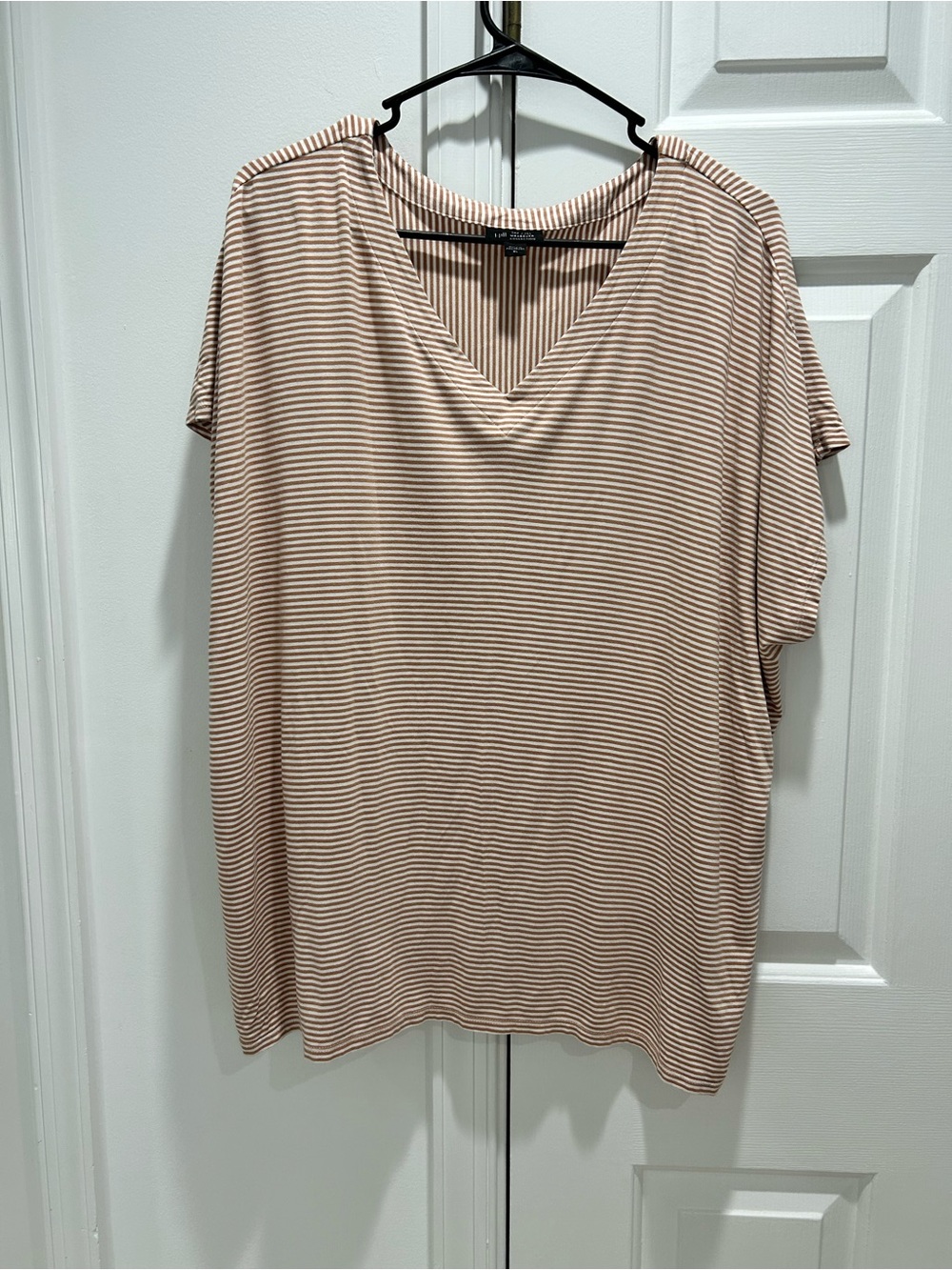 J. Jill Beige and White Striped V-Neck Short Sleeve Top